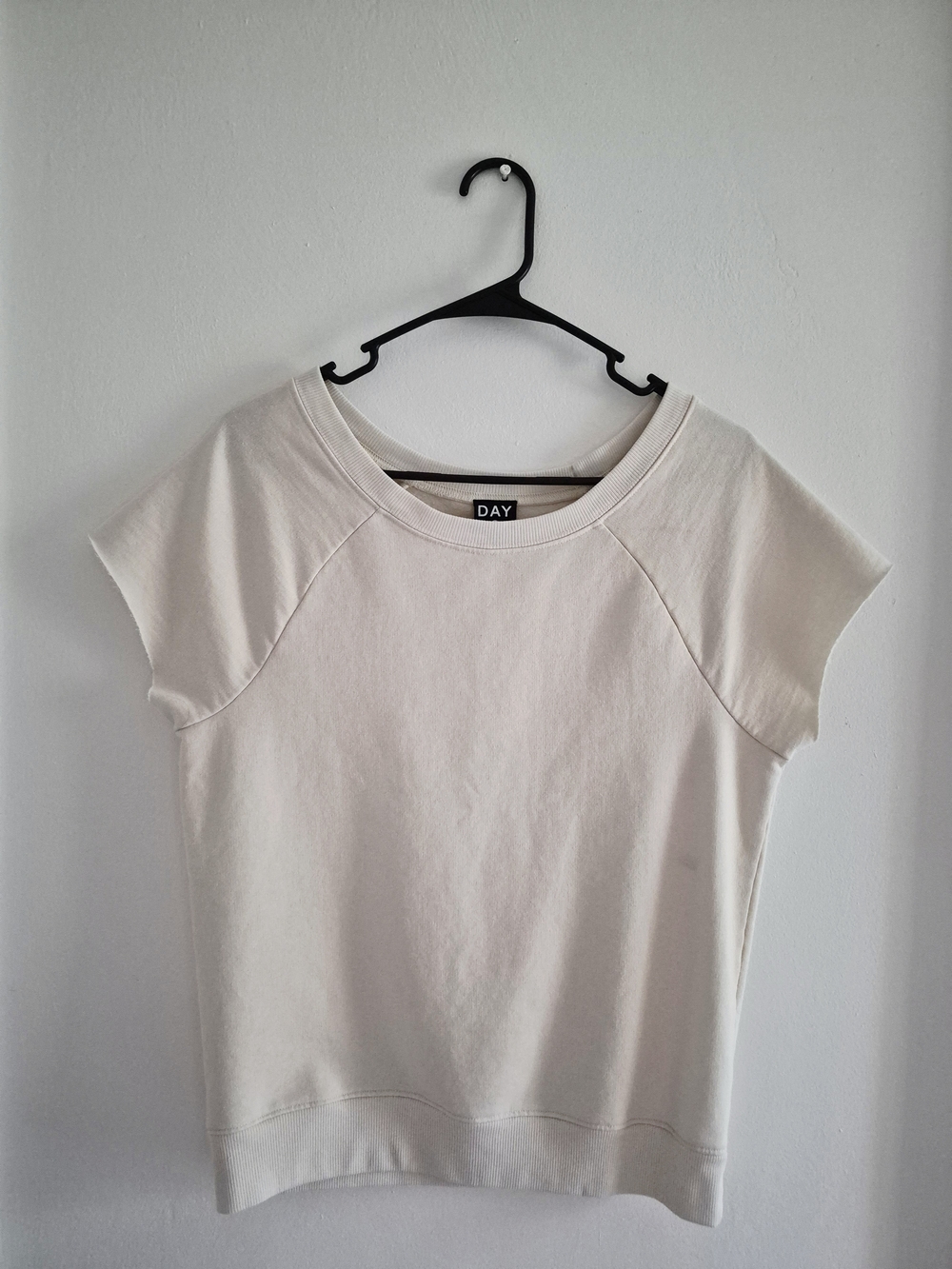 NWOT Daydreamer Beige Crew Tee